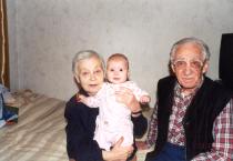 Max and Tsiva Ginovker with their great-granddaughter