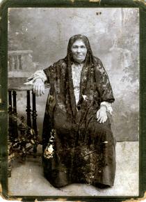 Rakhil Givand-Tikhaya's great-grandmother Genya Grubman