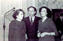 Nina Polubelova with her parents