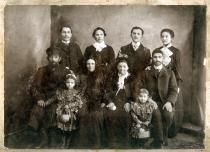 Serafima Staroselskaya's  family: Sima and Borukh Vigdergaus and other relatives