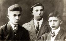 Serafima Staroselskaya's uncles Yakov, Semyon Vigdergaus and Yefim  Vigdergaus
