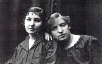 Faina Minkova's paternal aunt Beilia Minkova with her friend
