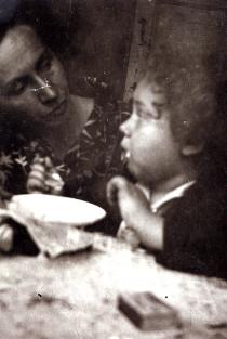 Irina Lidskaya and her mother Dina Itskovich