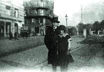 Luise mit ihrem Vater Hugo Fleischer