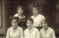 Alzbeta Schafferova with her sisters