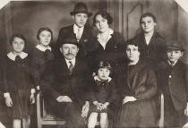 The Fischer family in the 1920s