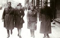 Janina Duda with her husband and relatives in Lodz