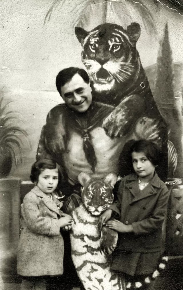 Kitty Schrott, ihr Vater Karl Drill und Inge Hauser 1939 im Prater in Wien