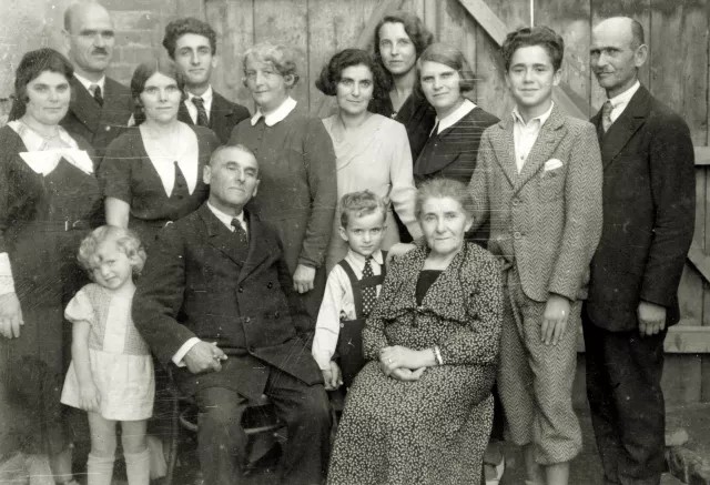 Wilhelm Steiner mit Onkel Isidor und der Familie väterlicherseits