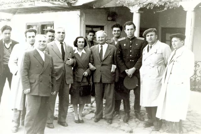 Gracia Albuhaire with colleagues