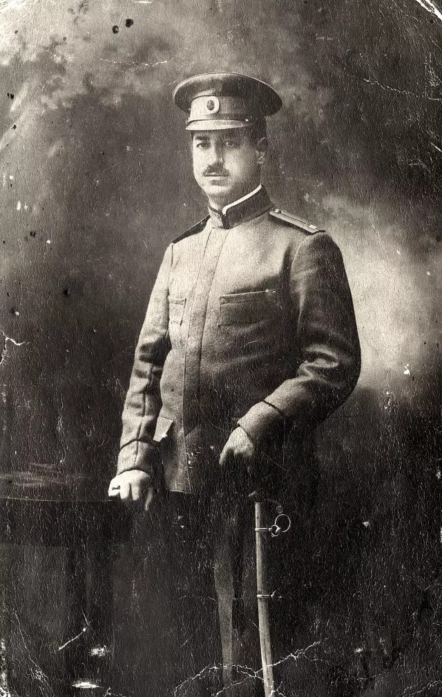 Anna Danon's uncle Iakov Isak