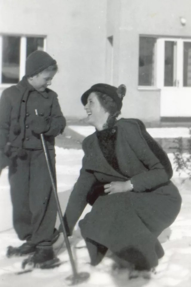 Eva Duskova with her mother Marketa Freyova