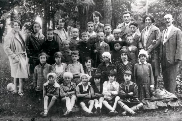 Jewish public school outing in Piestany