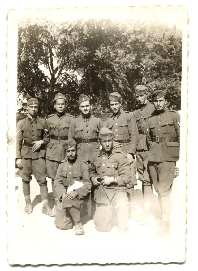 Solon Molho with fellow soldiers at Sidirokastro