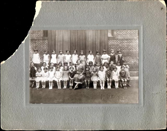 Klara Karpati's graduating class photo in elementary school