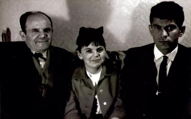 Klara Karpati's second husband, Aron Karpati, her daughter Agnes Gabriella Karpati and son Istvan Schachter