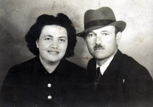 Julius and Sarlota Mueller