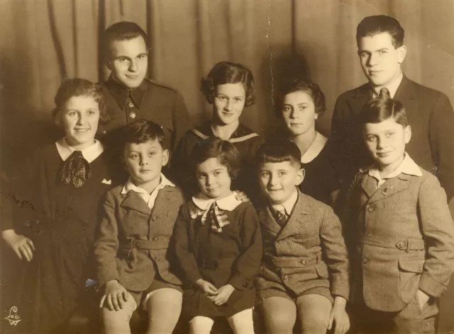 The grandchildren of Kamila Alterova