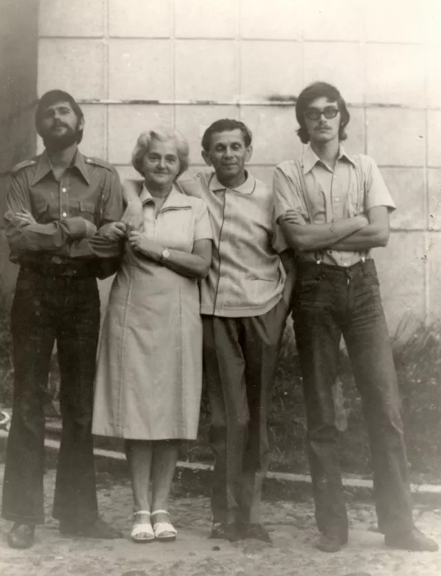 Diamantstein Zsuzsa és családja