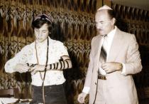 Shmuel Neuman bei der Bar Mitzwah seines Sohnes Nathan