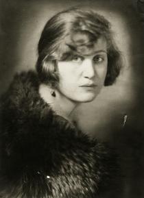Hedwig Roth