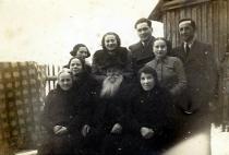 Moische Jehuda Seliger im Kreise seiner Familie