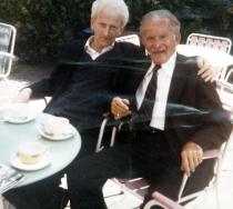 Mein Vater Eduard Wonsch und sein Bruder Maximilian 1978 im Stadtpark in Wien
