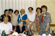 Sofie Kolm feiert ihren 100. Geburtstag mit ihrer Familie