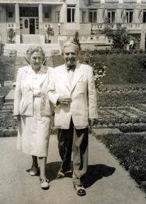 Susanne Zahradniks Eltern Ernst und Katharina Adler nach dem Krieg