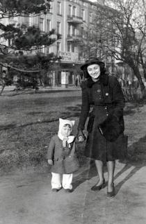 Regina Molhova with her son Benedict Molhov