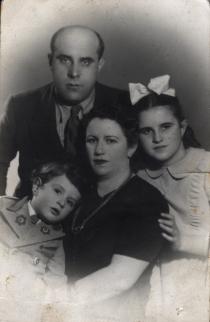 Isak Anzhel's family