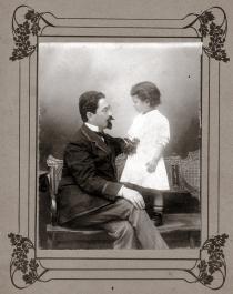 Bohor Natan with his daughter