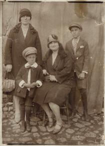 Leon Lazarov with his mother, brother and an aunt