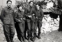 Jacquelen Behar with fellow soldiers