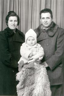 Magdalena Seborova with her parents, Maximilian Klein and Edith Kleinova