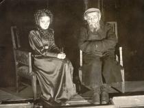 Amalia Blank and her partner in the Jewish theater in Dnepropetrovsk