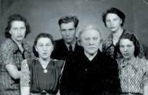 Dina Kuremaa and her family