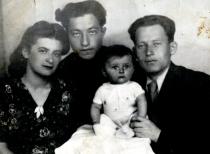 Bronislawa Peisakhova, and Boris, Dmitry and Arkady Peisakhov