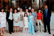 Maurice and Yvette Leon with their children and grandchildren