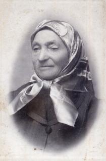 Solomon Vecsler's grandmother
