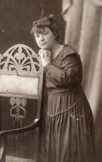 Galina Shkolnikova's mother Sofia Yezerskaya