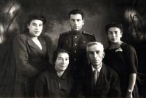 Miron Manilov with his family