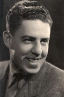 Albert Gazik