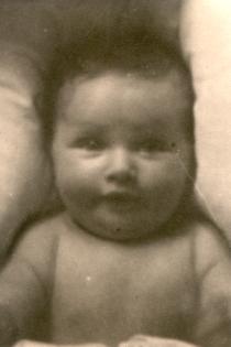 Agnesa Urbanova at the age of 3.5 months