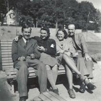 Bernard Knezo Schönbrun and his wife with friends