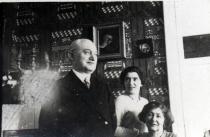 Adolf Stern with his wife and daughter