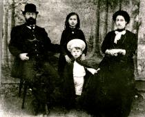 Kopel-Duvid , Tsivye, Tanya and Shmil Sukhenko