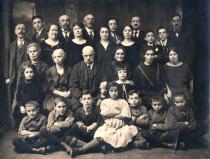 Julius and Julia Steiner and Irma Weissova and family