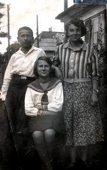 Evgenia Galina, Abram Breizman and a relative