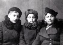 Rosa Gershenovich with her mother Elizaveta Veltman 
and cousin Dora Fridman